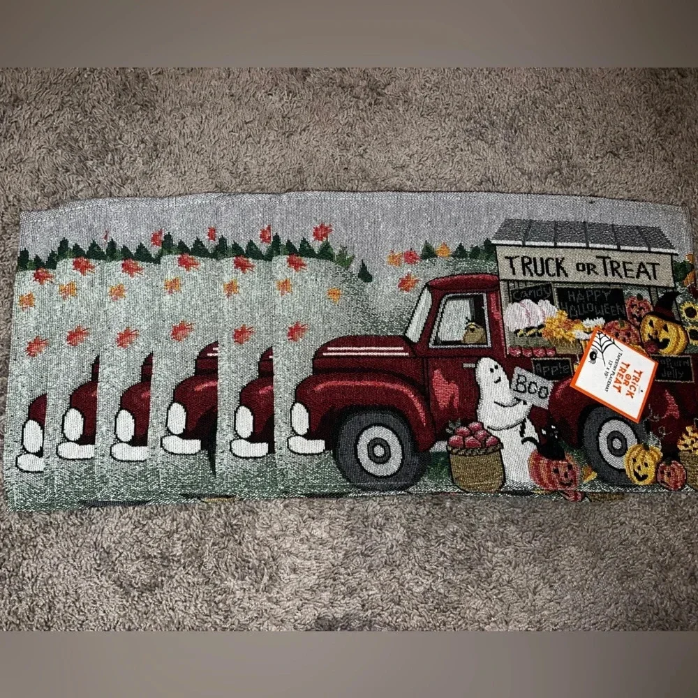 NWT 6 Truck or Treat Placemats